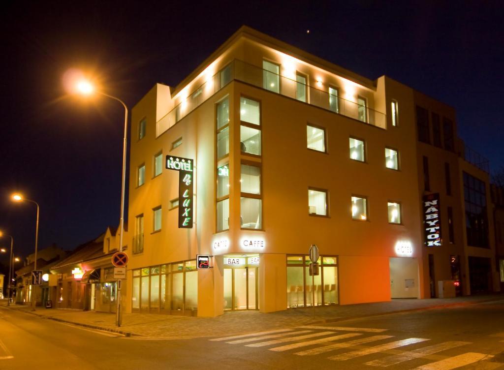Hotel Deluxe With Free Wellness And Fitness Centrum Nitra Exterior foto